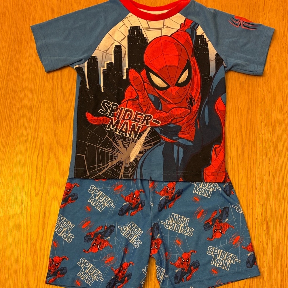 Marvel Spider-Man Blue and Red Pajama Set size 6 plus - short sleeved
